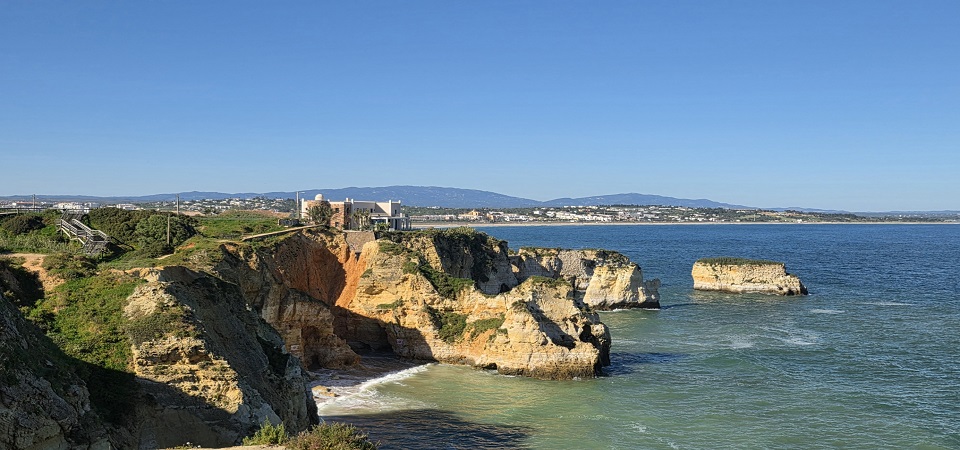 praia do pinhao lagos algarve portugal