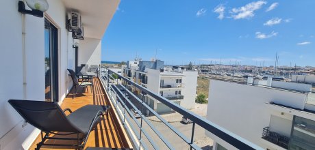 Apartment Bela Vista - Moderne Ferienwohnung in Lagos Algarve nahe Meia Praia Strand, Marina & Altstadt