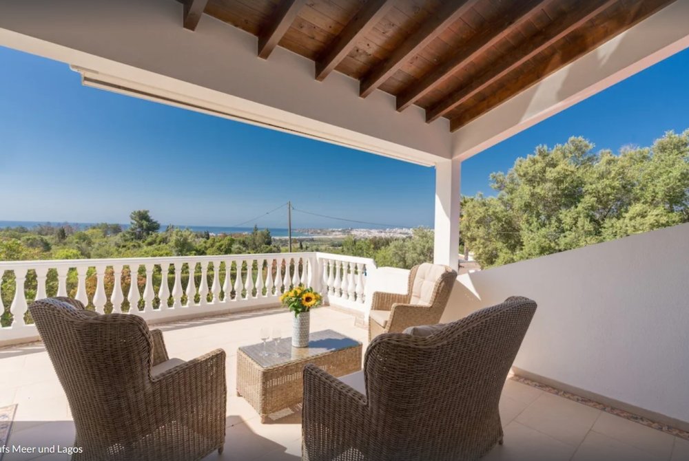 Terrace and view first floor