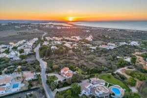 Villa Danina mit Pool und Meerblick in Lagos an der Algarve