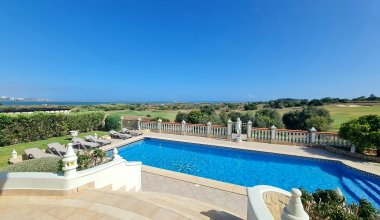 Villa Sanssouci – Exklusives Ferienhaus mit Pool, Meerblick & Blick auf die Lagune von Alvor nahe Lagos