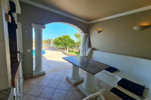 Villa Sanssouci Grillhaus für gemütliche Abende in Lagos