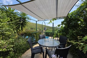 Villa do Paraiso gemütliche Terrassenmöbel im Garten der Ferienvilla