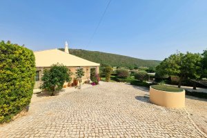 Villa do Paraiso Algarve-Lagos-Bensafrim Parkplätze auf dem Grundstück