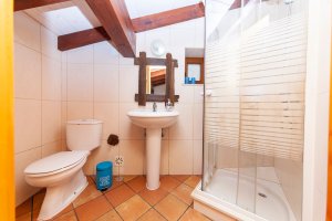 Quinta Goncalves Badezimmer mit Dusche en suite obere Etage