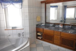 Badezimmer 1