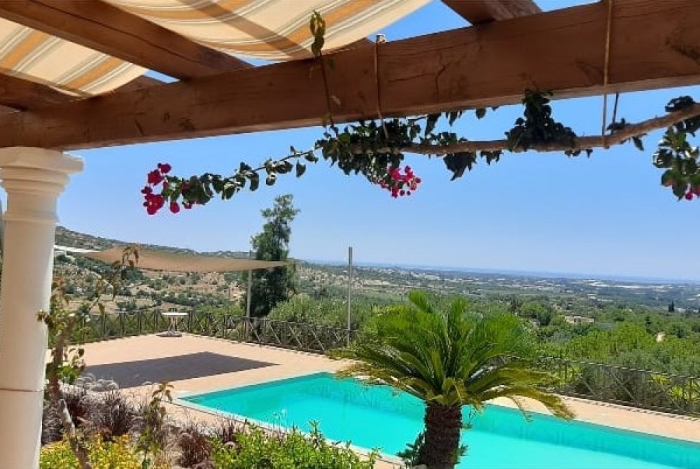 Terrasse und Aussicht