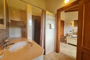 Bad 1 en suite mit Dusche