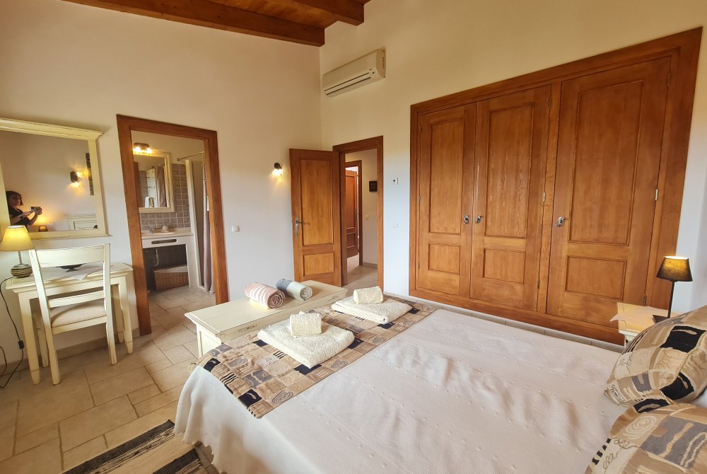 Schlafzimmer 1 mit Bad en suite