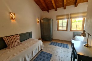 Villa do Paraiso Schlafzimmer mit Ausziehbett und Doppelbett, Klimaanlage für 2 Erwachsene oder max. 4 Kinder