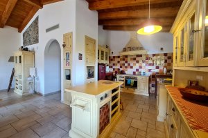 Villa do Paraiso moderne Küche mit vollständiger Ausstattung