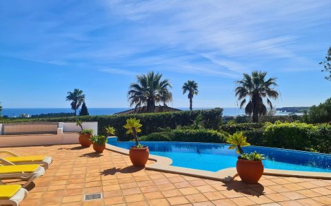 Villa Doce Vida Ferienvilla in Lagos mit Pool und Meerblick Algarve