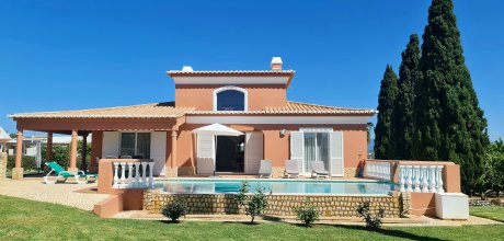 Villa Mar á Vista - Familienvilla nahe Lagos Algarve mit Pool, Garten & Spielplatz in Strandnähe