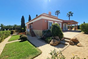 Mediterraner Garten der Villa Mar á Vista nahe Lagos